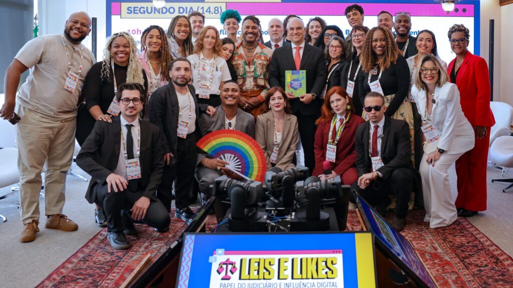 Influenciadores convocados iniciam campanha pró-STF e Moraes