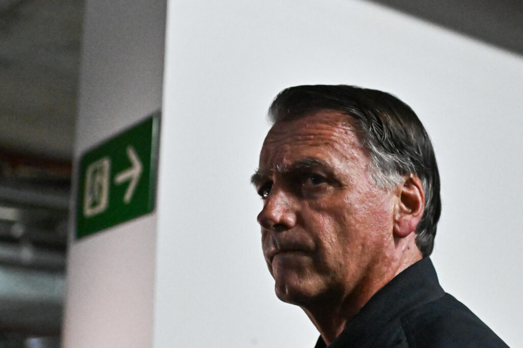 Bolsonaro julgamento STF: defesa indica nove advogados