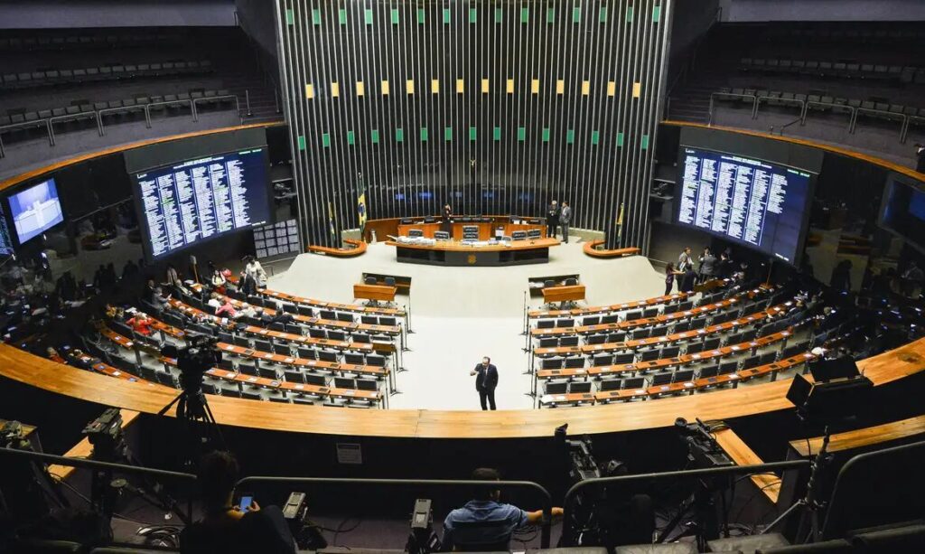 Adultização entra em pauta no Congresso nesta semana