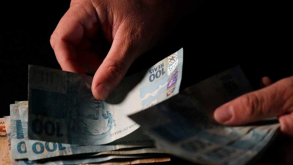 Arrecadação do governo com IOF e bets deve ser menor do que o esperado