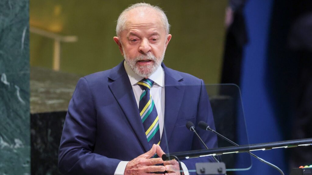 Bolsonaros lideram pesquisa no Acre e Lula perderia no 2º turno