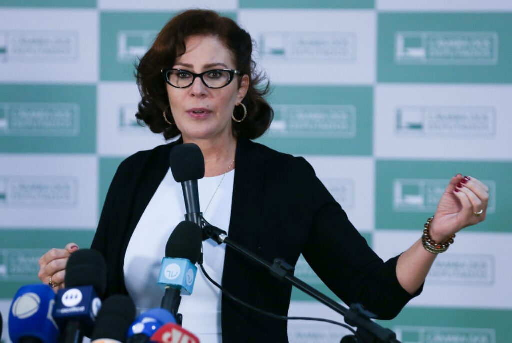 PF conclui que Zambelli não tentou coagir STF