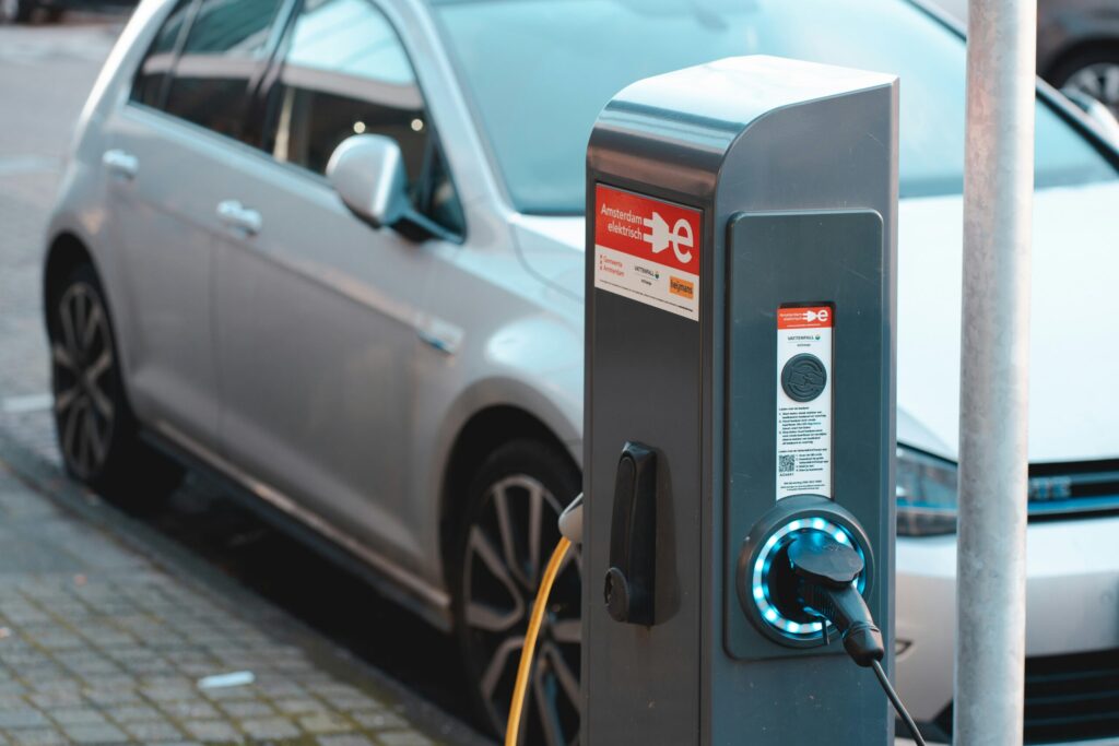 Vale a pena comprar um carro elétrico usado em 2025?
