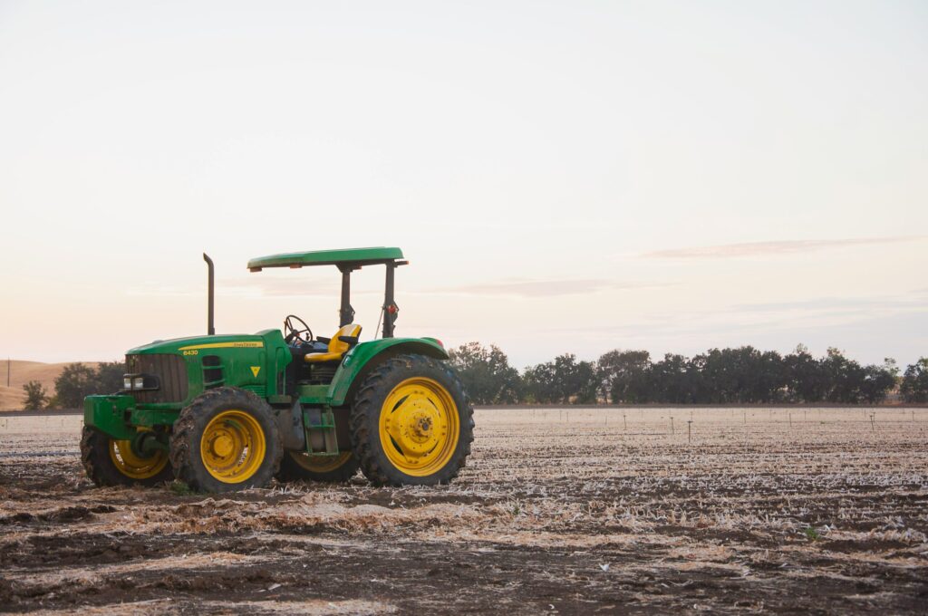 John Deere, gigante de máquinas agrícolas, sofre com novas tarifas