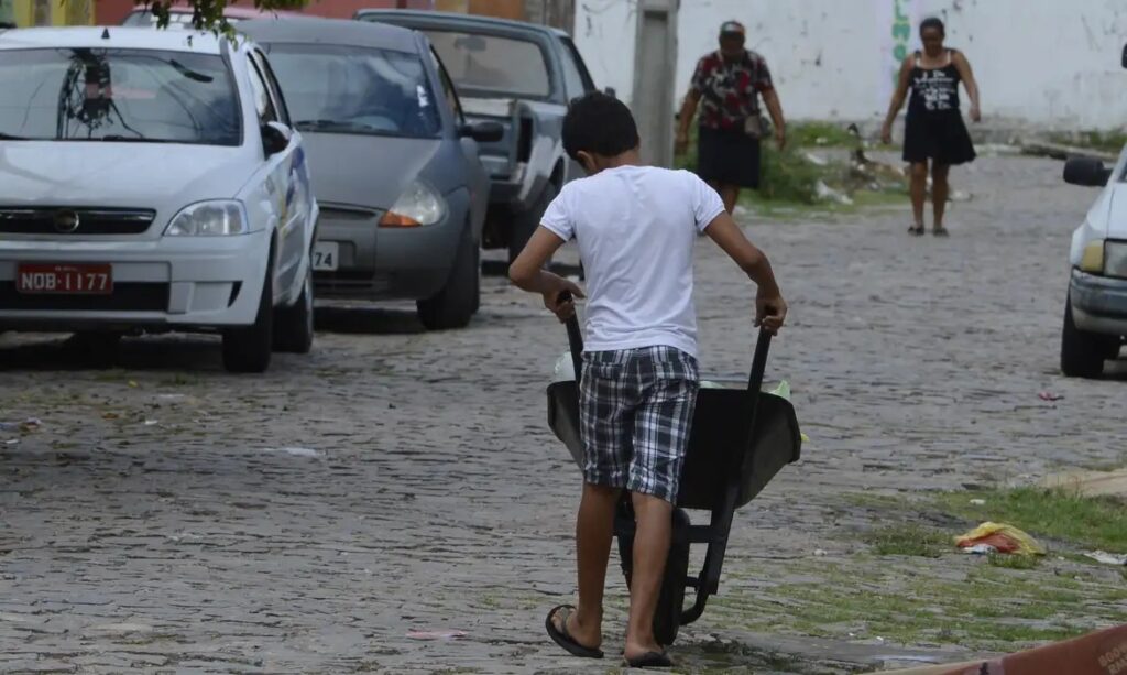 Sob governo Lula, trabalho infantil cresce no Brasil em 2024