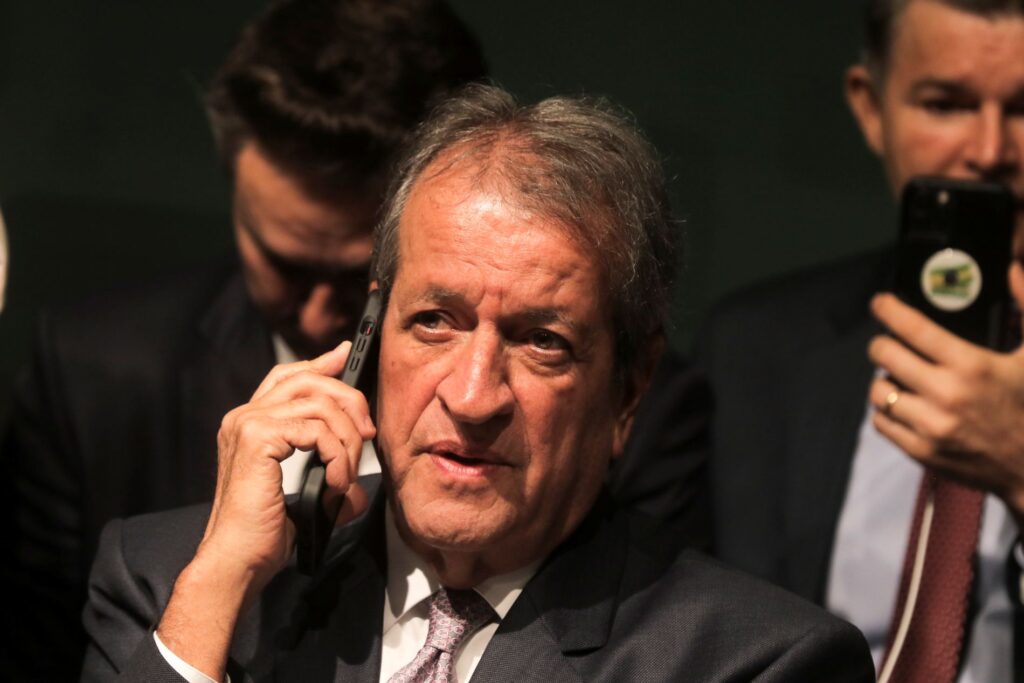 Valdemar diz que Alcolumbre vai pagar caro por trabalhar para STF