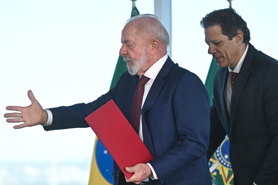 Arcabouço em risco e novas regras da CNH