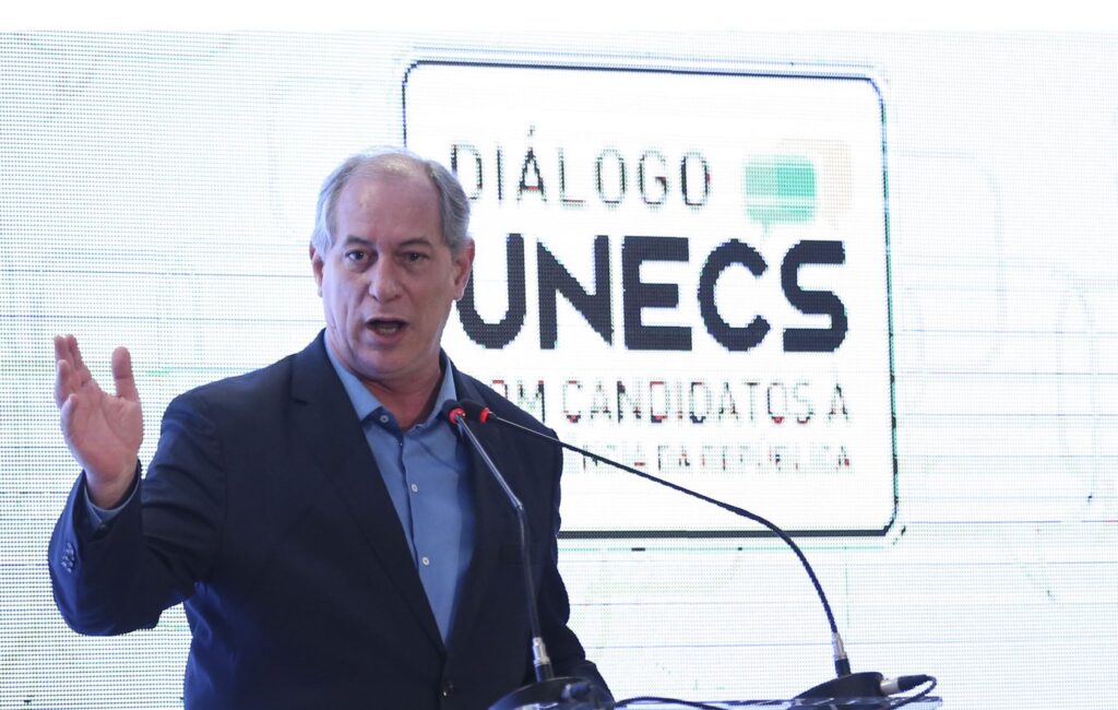 Ciro Gomes sai do PDT depois de 10 anos