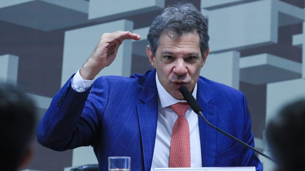 Governo definirá medidas para compensar derrota da MP da Taxação