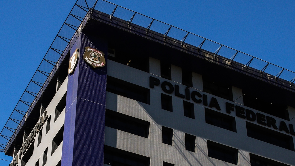 PF mira grupo que desviou mais de R$ 800 milhões de bancos que operam o PIX