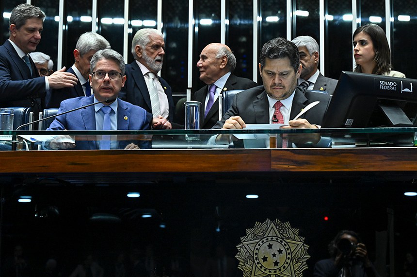 Crise na segurança pública pressiona governo e Poderes