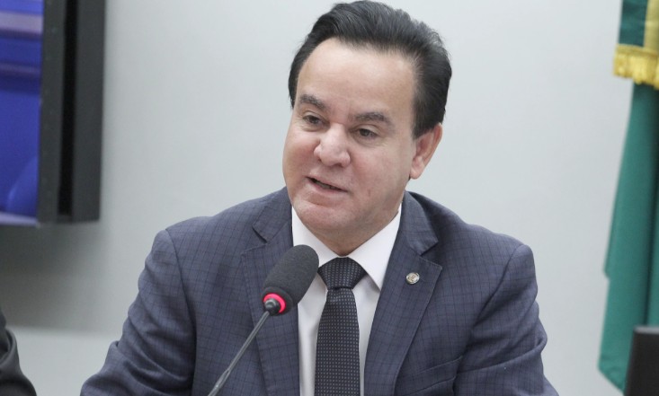 Suplente, Adilson Barroso diz que Zambelli teve “consciência boa” ao renunciar