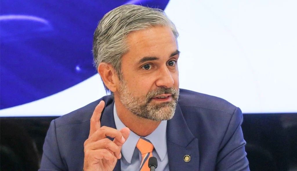 Advogado do Master rebate críticas sobre voo com Toffoli