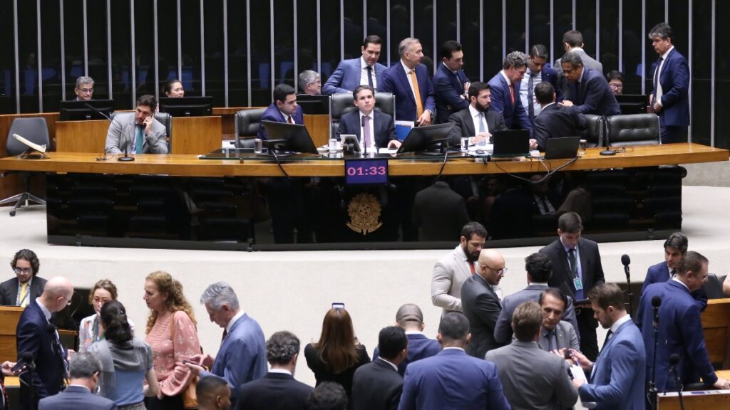Câmara conclui regulamentação da reforma tributária e texto segue para sanção