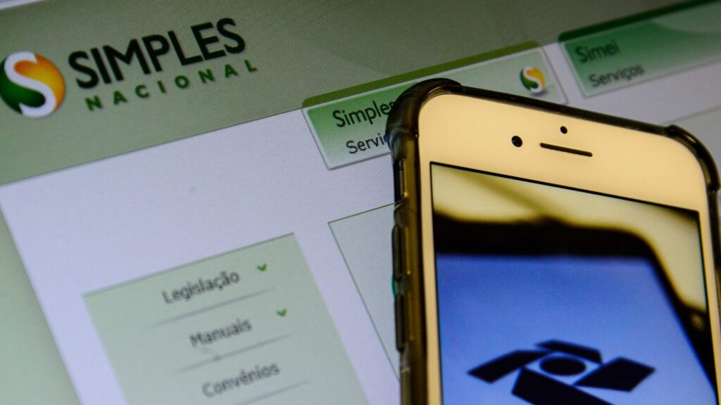 Nova taxação de dividendos colide com isenção do Simples