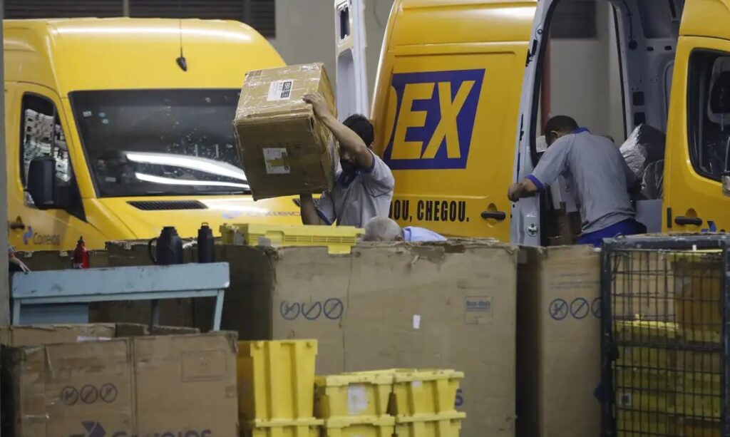 Trabalhadores dos Correios rejeitam proposta salarial