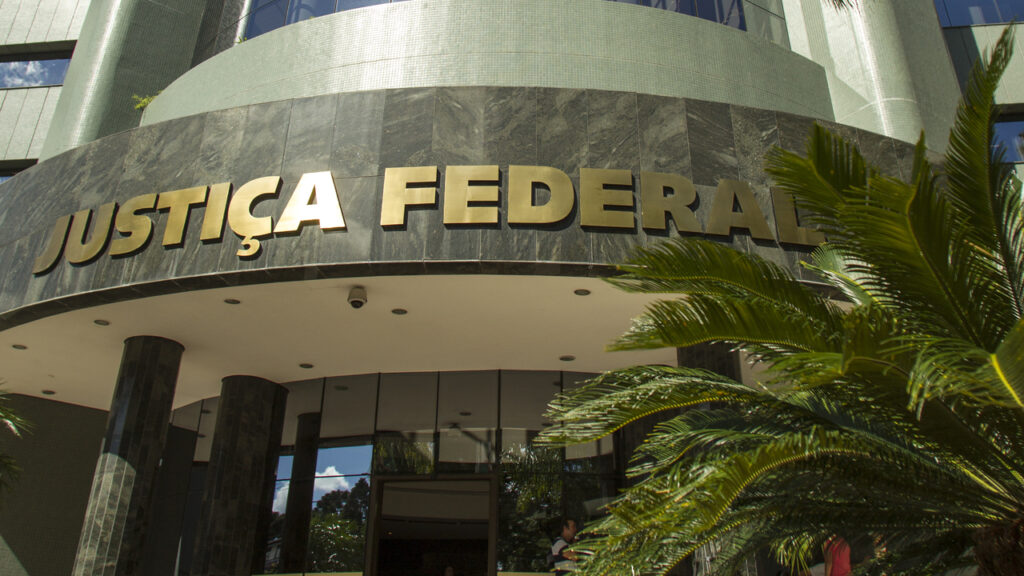 PF faz buscas na 13ª Vara de Curitiba por denúncia de Tony Garcia contra Moro