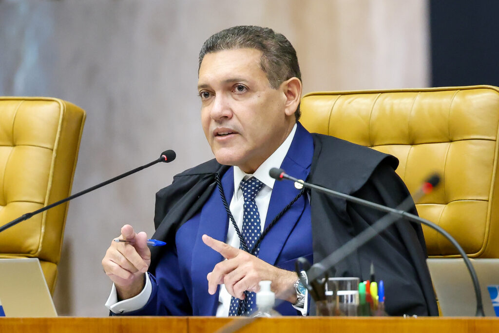 Crise entre Congresso e STF domina o cenário político