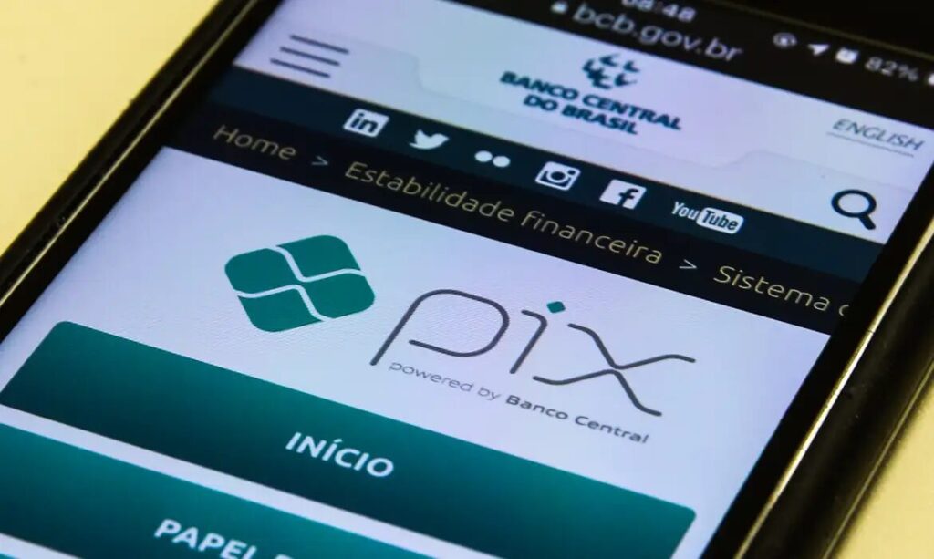 Plano prevê demissão de 15 mil