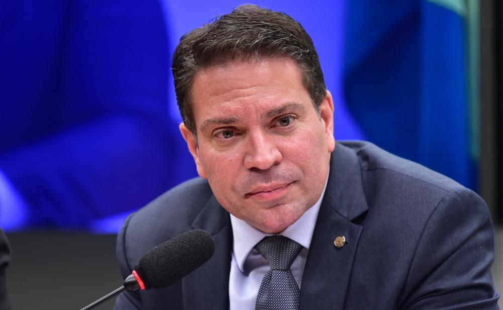PF prende suspeito de ajudar Ramagem a fugir, diz empresário