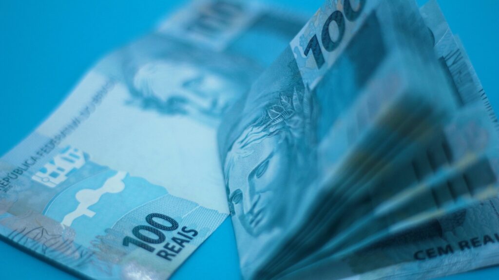 Brasil lidera ranking internacional de supersalários