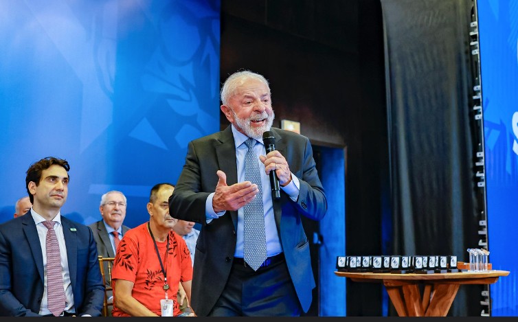Lula critica influenciadores digitais com milhões de seguidores