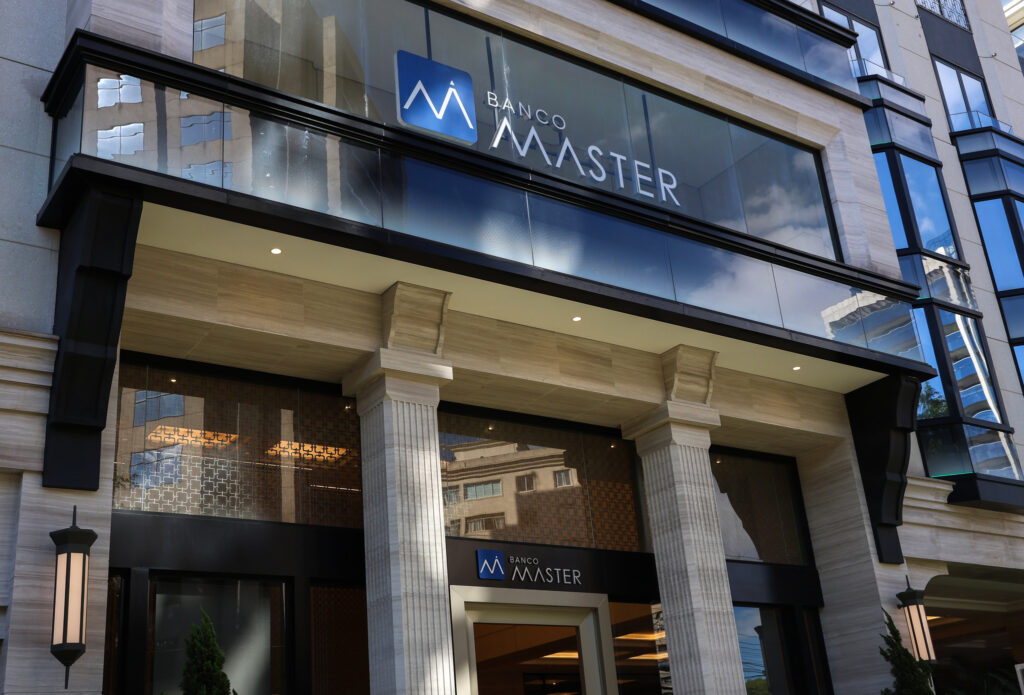 Master teve ultimato do Banco Central um ano antes da liquidação