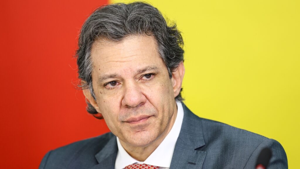 Governo discute ampliar poderes do BC para fiscalizar fundos de investimento