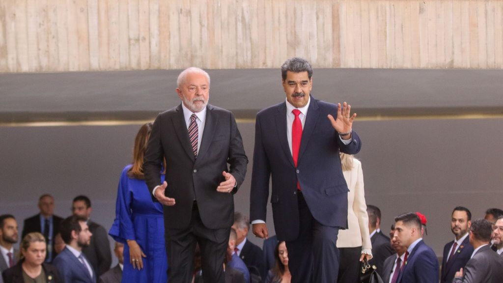 Lula condena Trump na Venezuela, mas poupa Putin na Ucrânia