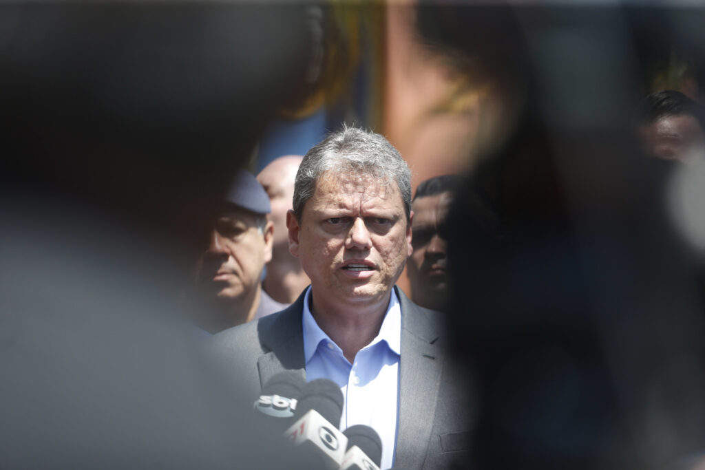 Esposa de Tarcísio diz que Brasil precisa de “novo CEO”