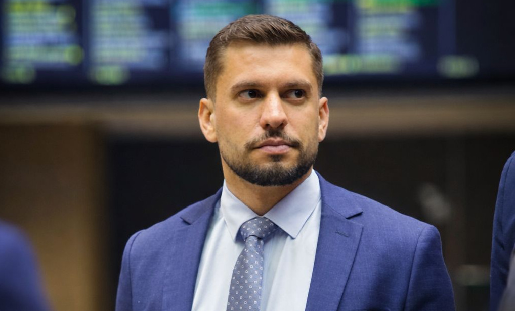 Rony Gabriel Expõe Suposto Esquema do Banco Master