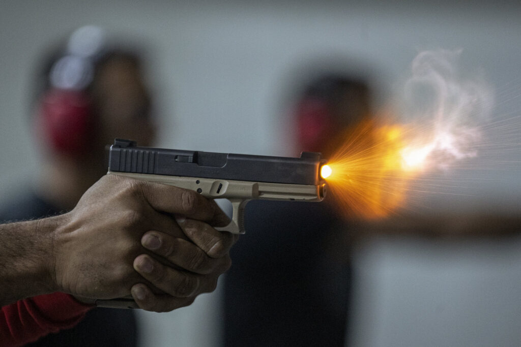 Comissão da Câmara aprova PL que facilita compra da 1ª arma