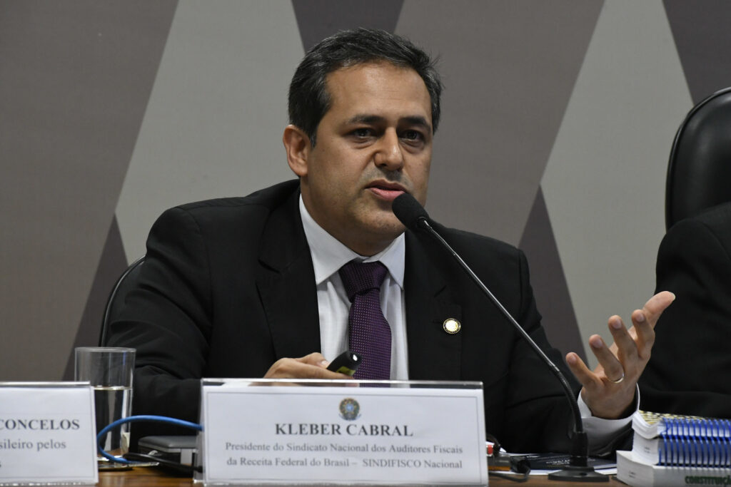 Presidente da Unafisco é investigado após críticas a Moraes