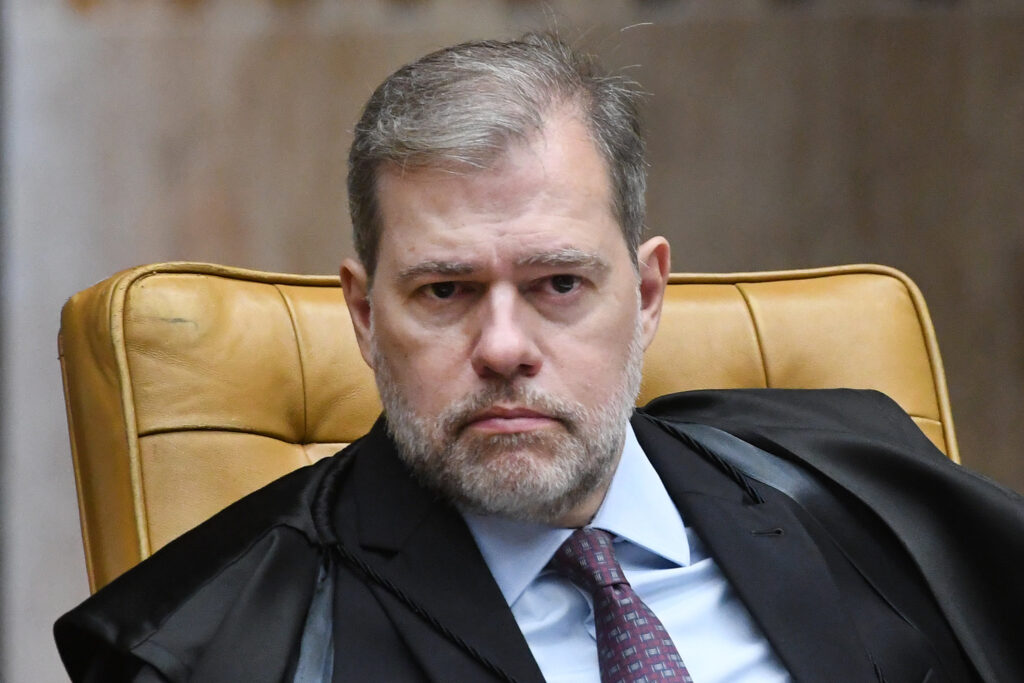 Toffoli deixa a relatoria do caso Master