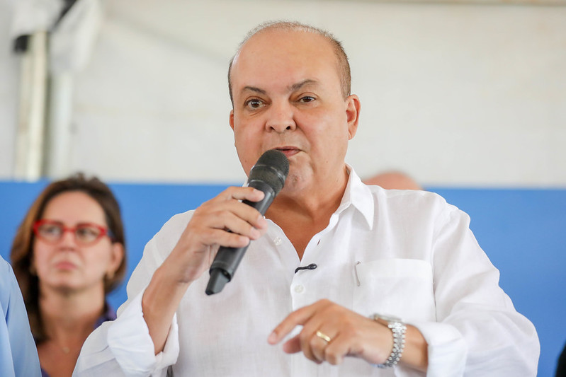 Ibaneis sanciona uso de imóveis e empréstimo para socorrer BRB