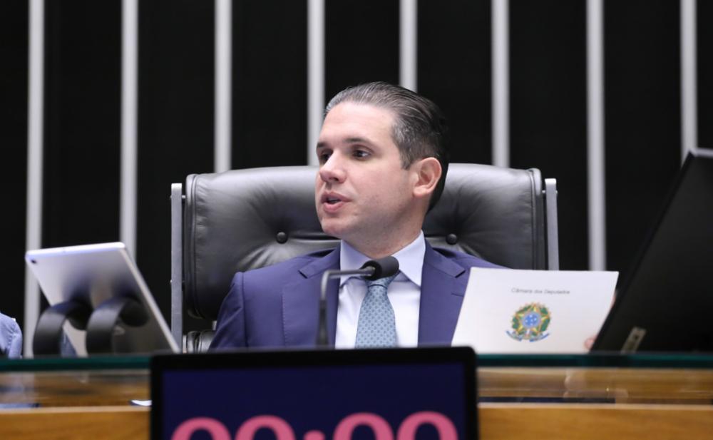 Motta adia CPI do Master e prioriza projeto bancário