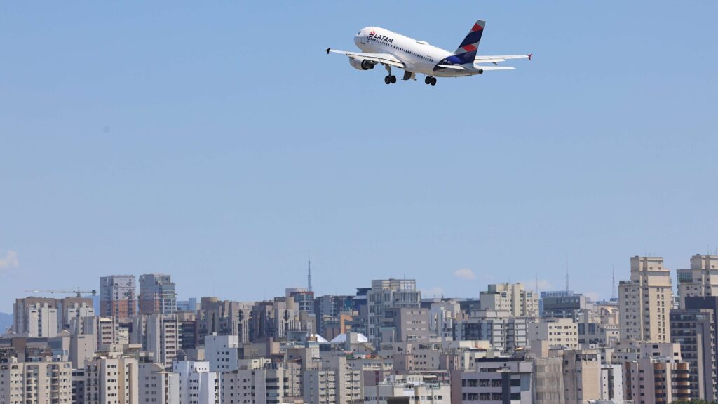 Cade investiga Gol e Latam por possível combinação de preços