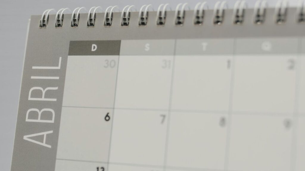 Confira o calendário de Abril de 2026, com feriados e pontos facultativos