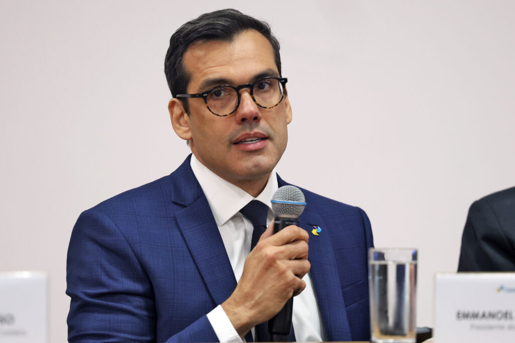 Prejuízo dos Correios triplica e chega a R$ 8,5 bilhões em 2025
