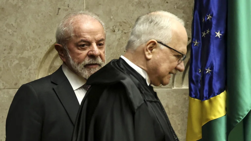 PT propõe reforma do STF após escândalo do Banco Master