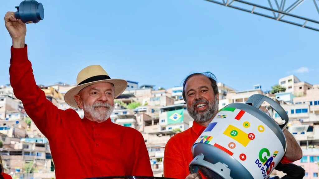 Após reclamação de Lula, Petrobras devolverá recursos do leilão de gás de cozinha