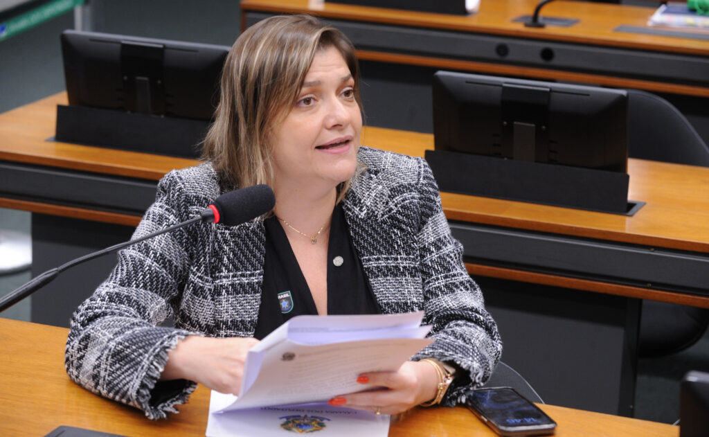 Deputada do PSOL vai à OEA contra promulgação da dosimetria